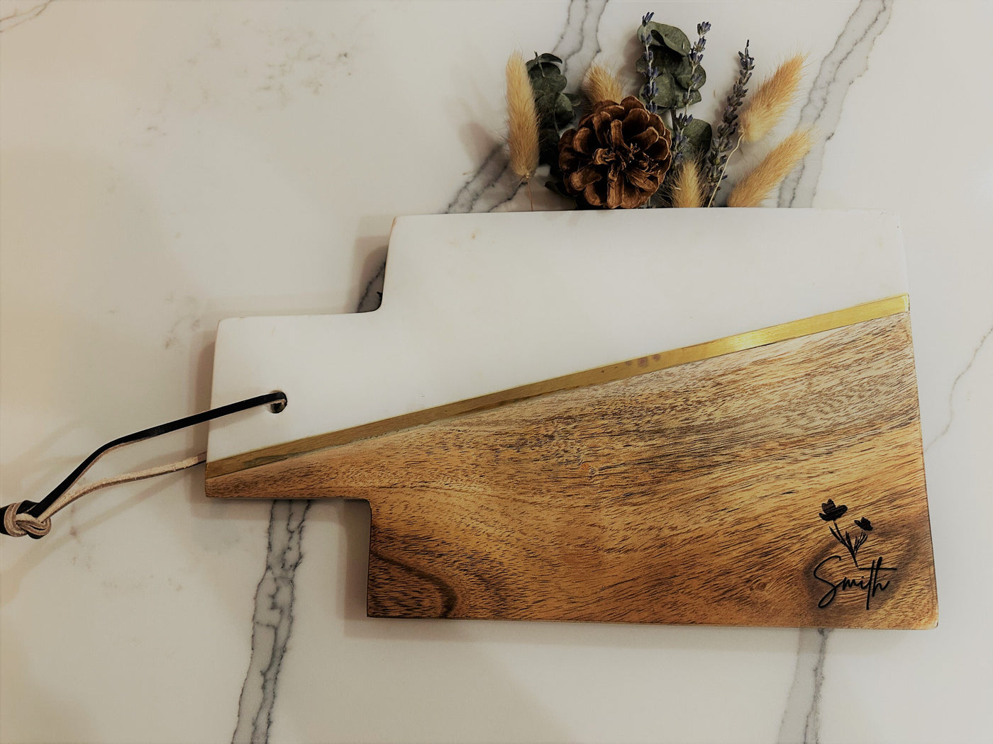 Personalized Marble & Wood Charcuterie Board - Custom Engraved Serving Platter for Weddings and Housewarming