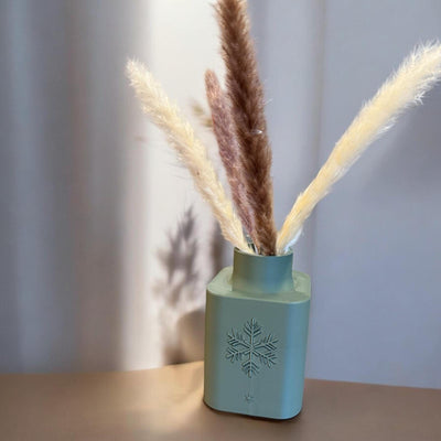 Intricate 3D Printed Snowflake Vase: Eco-Friendly Home Decor for Interior Design Enthusiasts