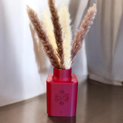 Intricate 3D Printed Snowflake Vase: Eco-Friendly Home Decor for Interior Design Enthusiasts