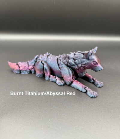 3D Printed Articulated Wolf – Flexible Fidget Toy, Poseable Wolf Figurine, Animal Lover Gift, Desk Decoration & Bookshelf Decoration