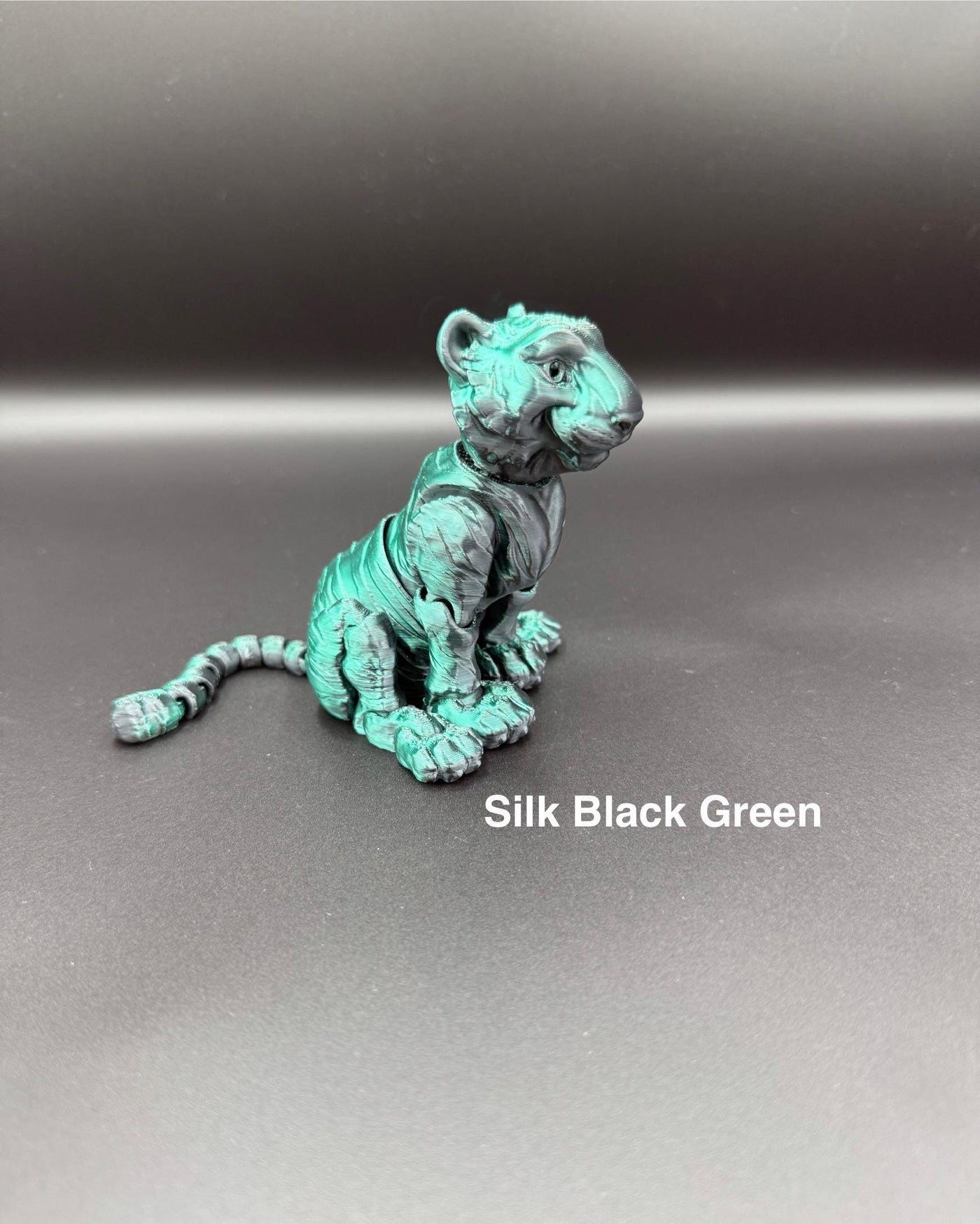 3D Printed Articulated Tiger – Poseable Fidget Toy, Fantasy Animal Figurine, Sensory Desk Toy, Bookshelf Decor & Unique Birthday Gift