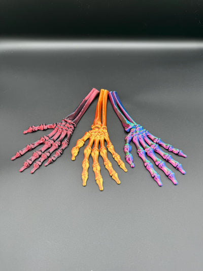 3D Printed Articulated Skeleton Hand Poseable Mythical Figurine, Halloween Desk Decor, Bookshelf Decor, Handmade Toy for Collectors & Gifts