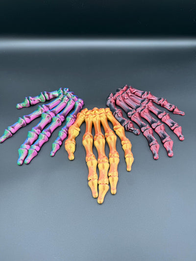 3D Printed Articulated Skeleton Hand Poseable Mythical Figurine, Halloween Desk Decor, Bookshelf Decor, Handmade Toy for Collectors & Gifts