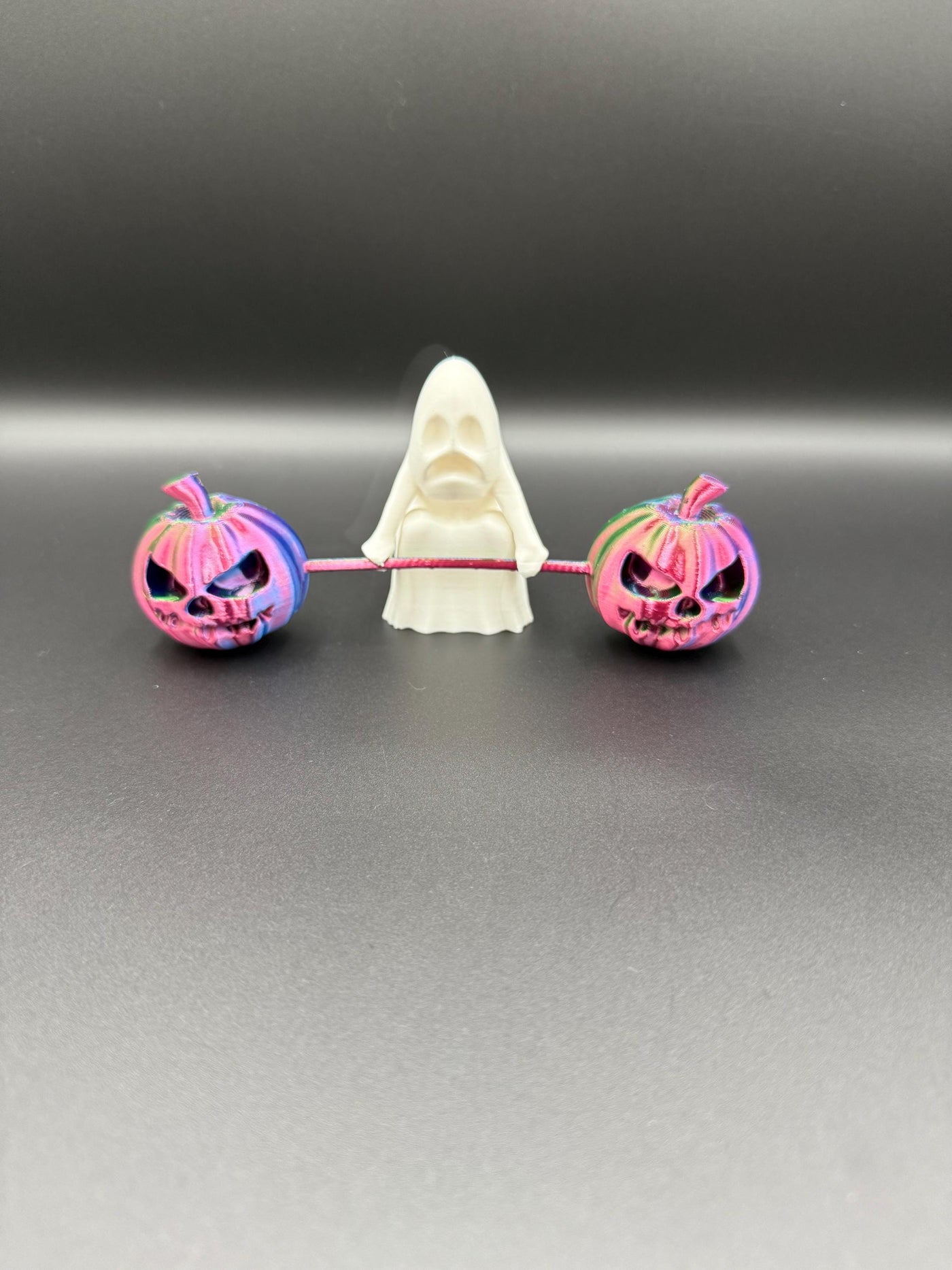 3D Printed Deadlift Ghost Figurine Funny Gym Ghost Statue, Halloween Desk Decor, Spooky Weightlifting Collectible, Unique Fitness Gift