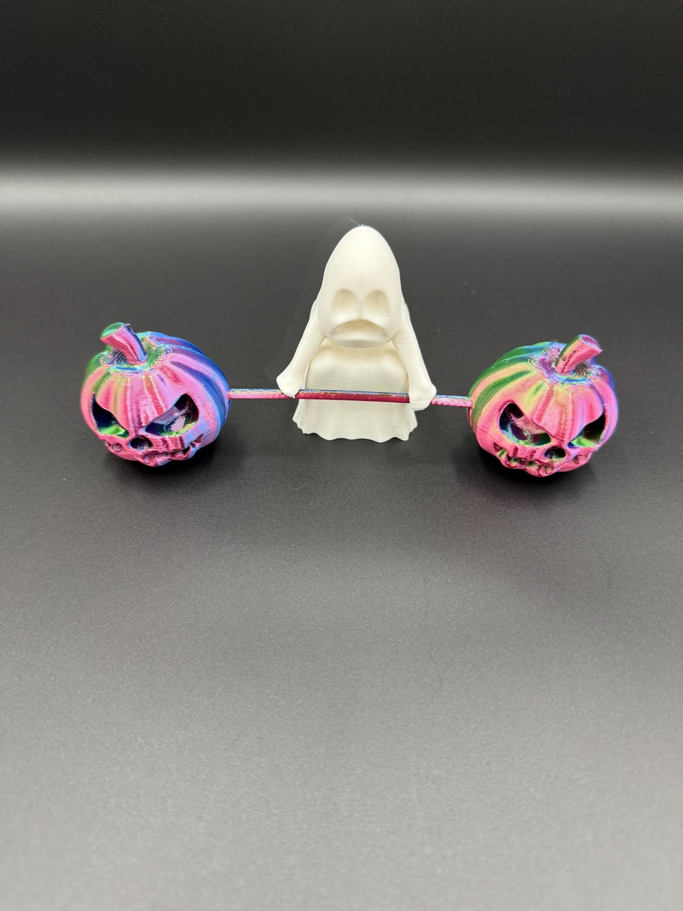 3D Printed Deadlift Ghost Figurine Funny Gym Ghost Statue, Halloween Desk Decor, Spooky Weightlifting Collectible, Unique Fitness Gift