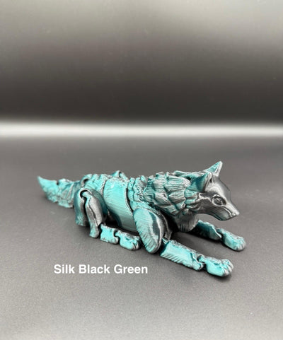 3D Printed Articulated Wolf – Flexible Fidget Toy, Poseable Wolf Figurine, Animal Lover Gift, Desk Decoration & Bookshelf Decoration