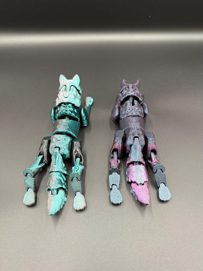 3D Printed Articulated Wolf – Flexible Fidget Toy, Poseable Wolf Figurine, Animal Lover Gift, Desk Decoration & Bookshelf Decoration
