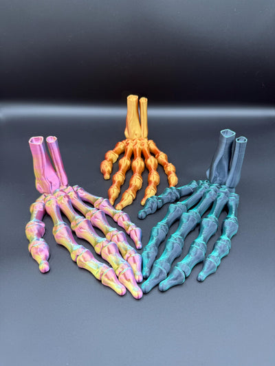 3D Printed Articulated Skeleton Hand Poseable Mythical Figurine, Halloween Desk Decor, Bookshelf Decor, Handmade Toy for Collectors & Gifts